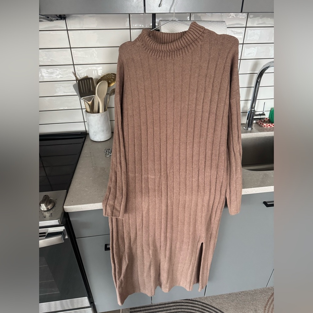 Abercrombie & Fitch Tan Ribbed Long Sleeve Dress